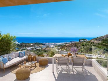 Adosado con balcón en venta en La Cala Mijas