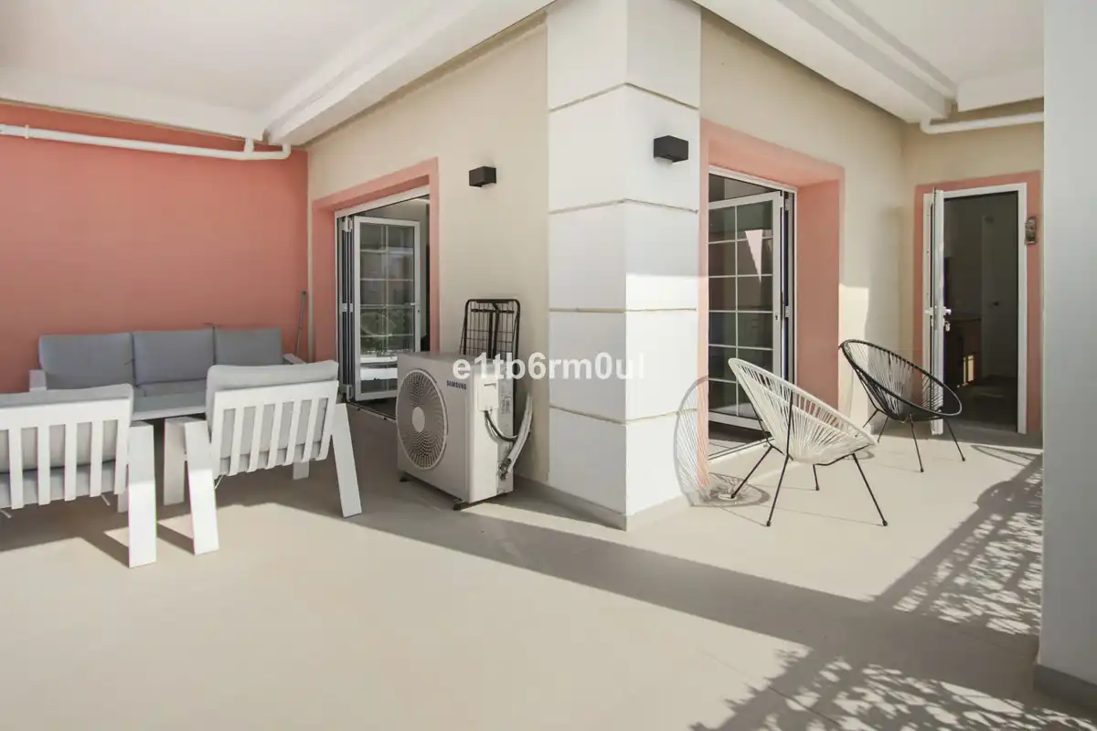 Flat with lift for sale in Nueva Andalucía, imagen 11