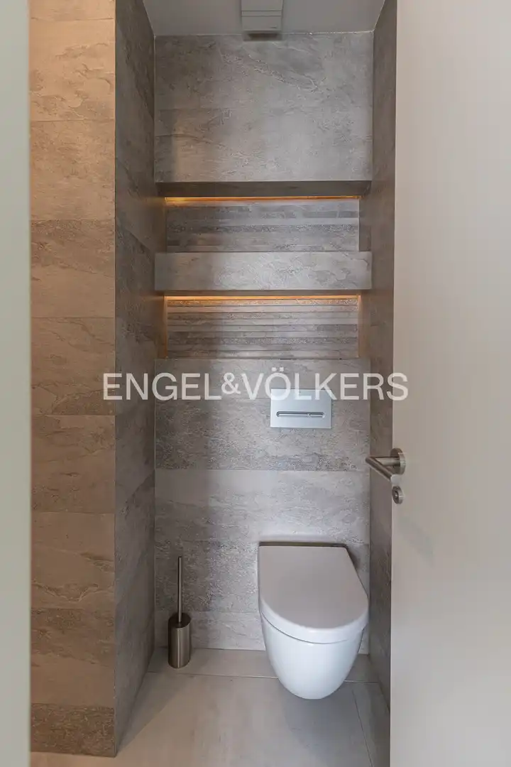 Badezimmer von Wohnung zum Verkauf in Madrid mit Klimaanlage und Heizung