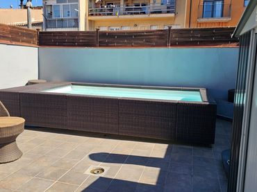 Adossat amb piscina en venda a Manlleu