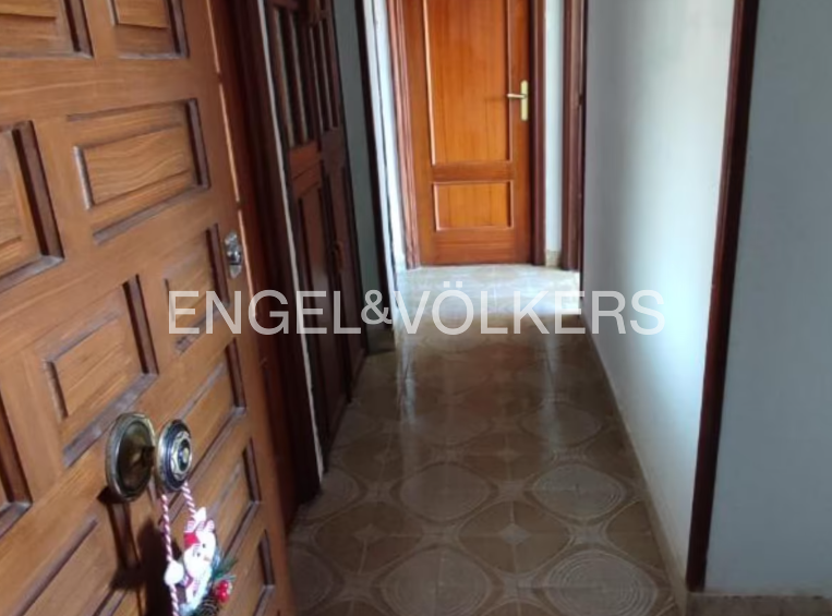 Apartamento en venta en Los Corrales de Buelna  con Calefacción y Parquet