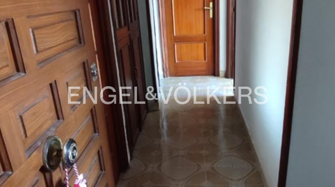 Foto 3 de Apartamento en venta en Calle Castilla, Los Corrales de Buelna , Cantabria