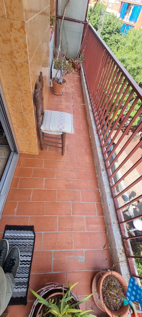 Balcony of Flat for sale in Santa Coloma de Gramenet  with Furnished, Oven and Balcony