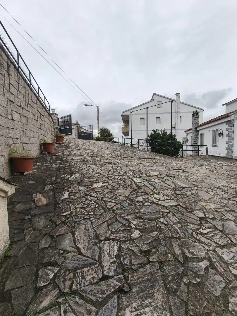 Exterior view of Houses for sale in Ourense Capital   with Heating, Private garden and Parquet flooring