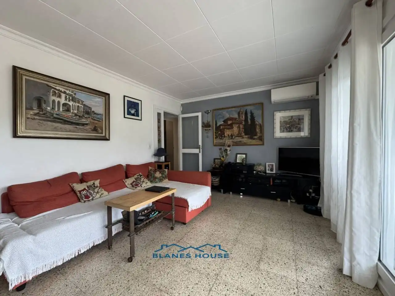 Außenansicht von Wohnung zum Verkauf in Lloret de Mar mit Klimaanlage und Terrasse