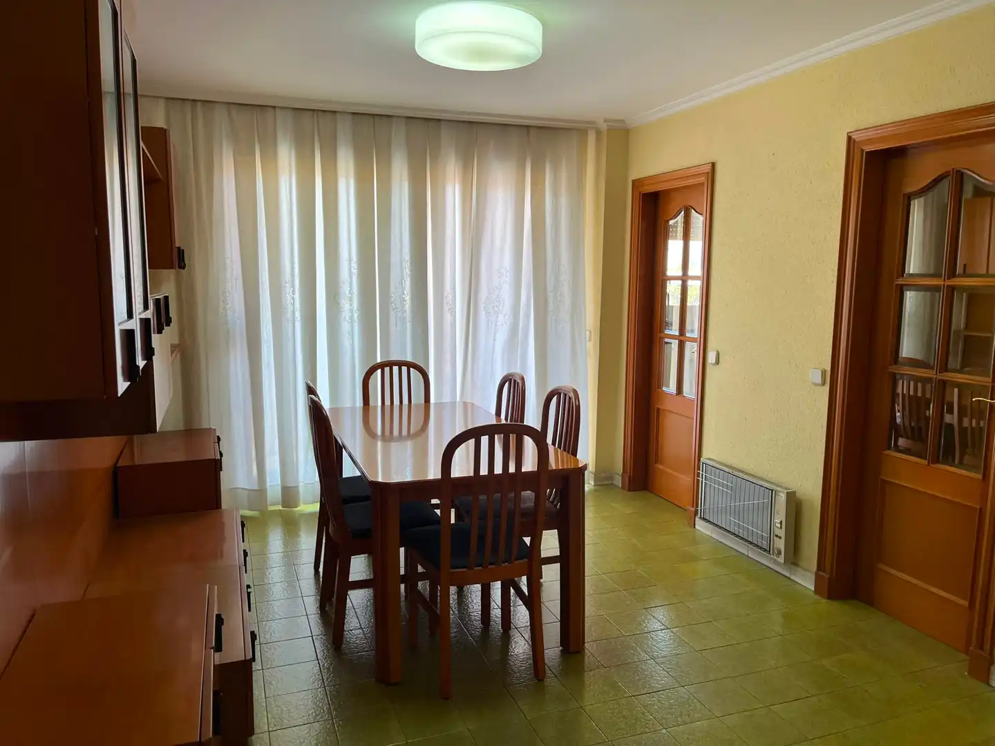 Dining room of Flat for sale in Sabadell  with Air Conditioner, Heating and Oven