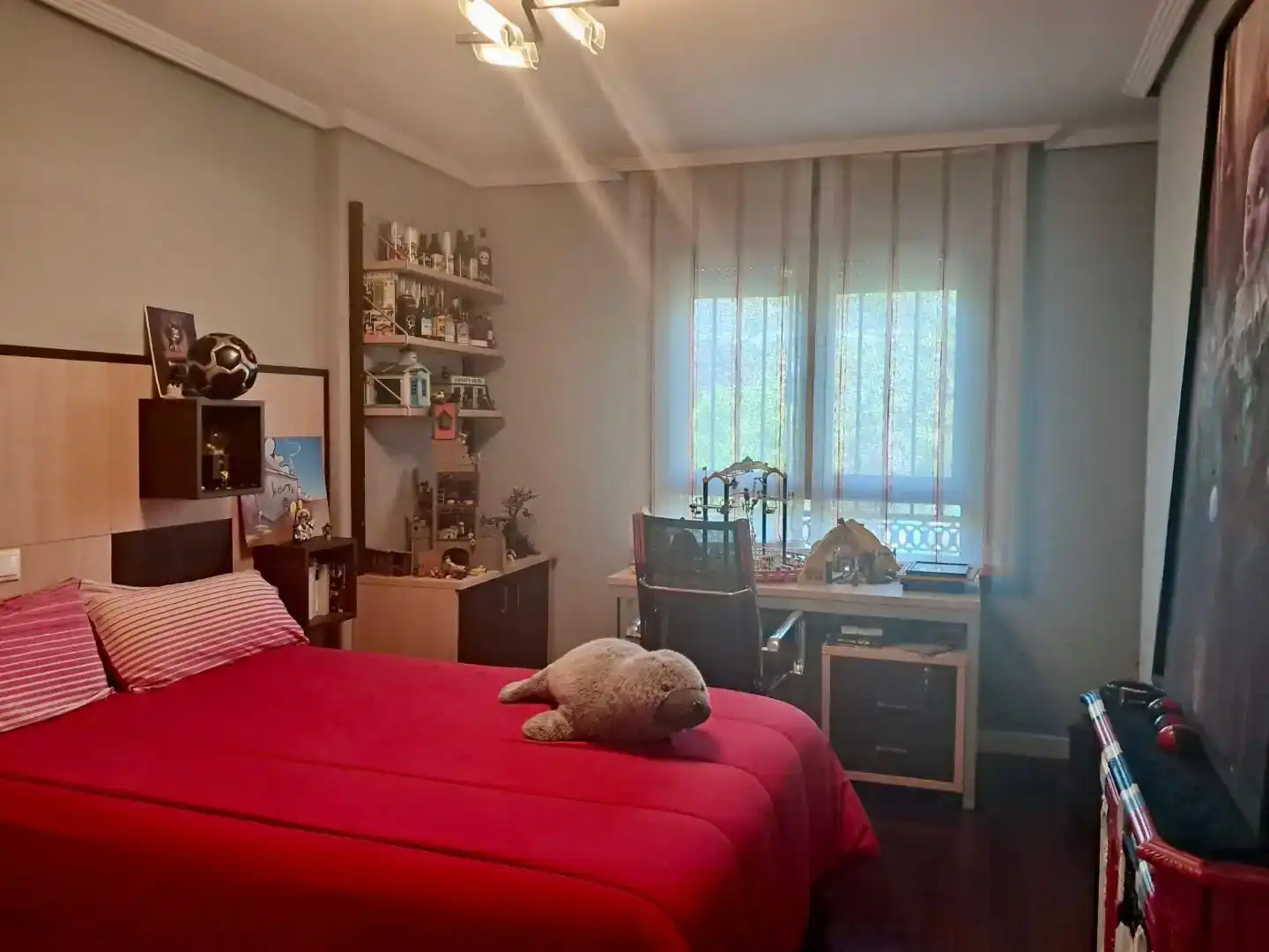 Dormitori de Casa o xalet en venda en Fuenlabrada amb Aire condicionat, Piscina i Balcó