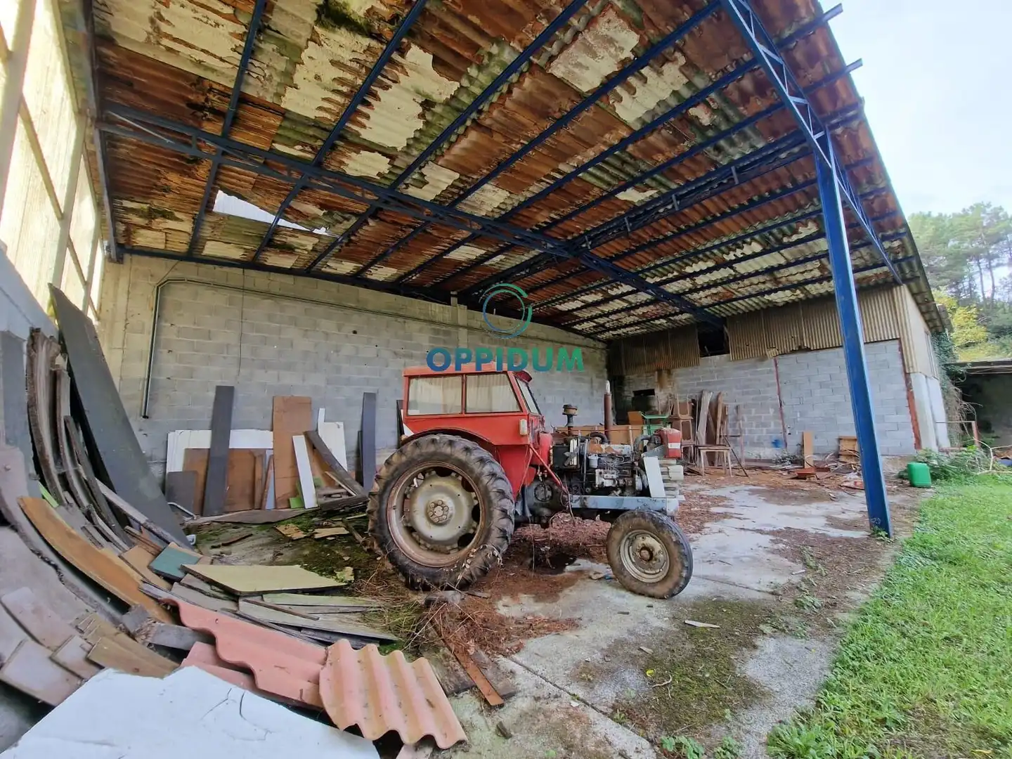 Industrial buildings for sale in Touro