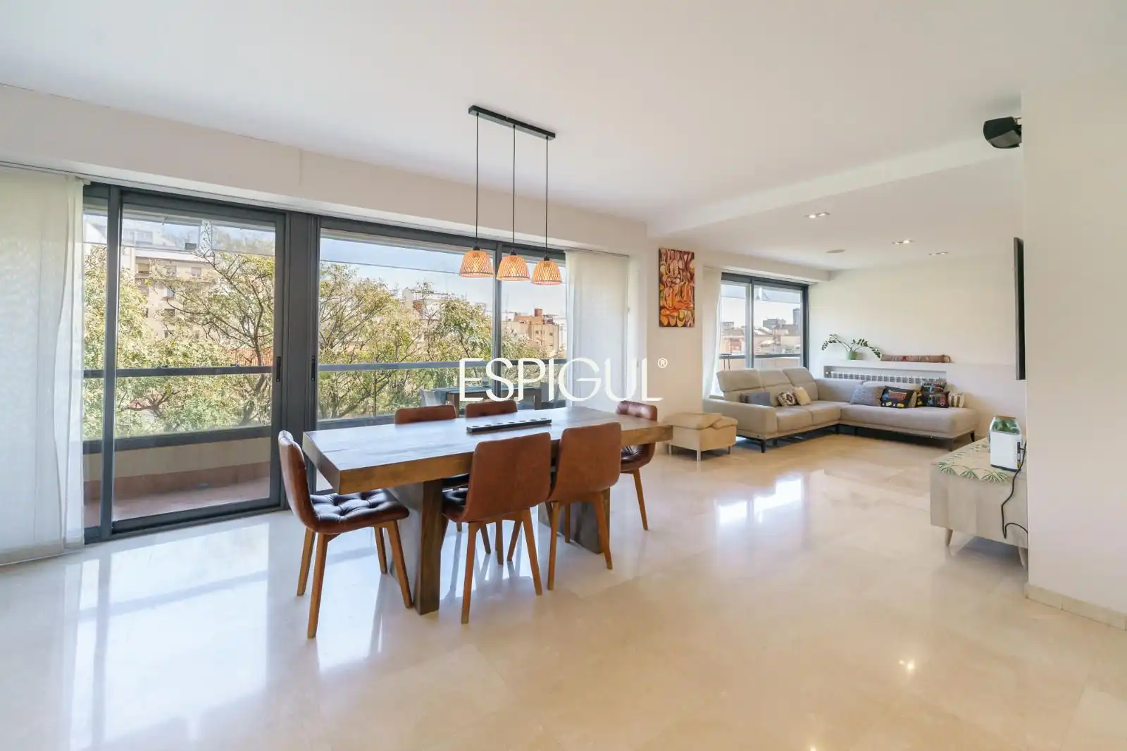 Comedor de Piso de alquiler en Barcelona con Aire acondicionado, Calefacción y Terraza