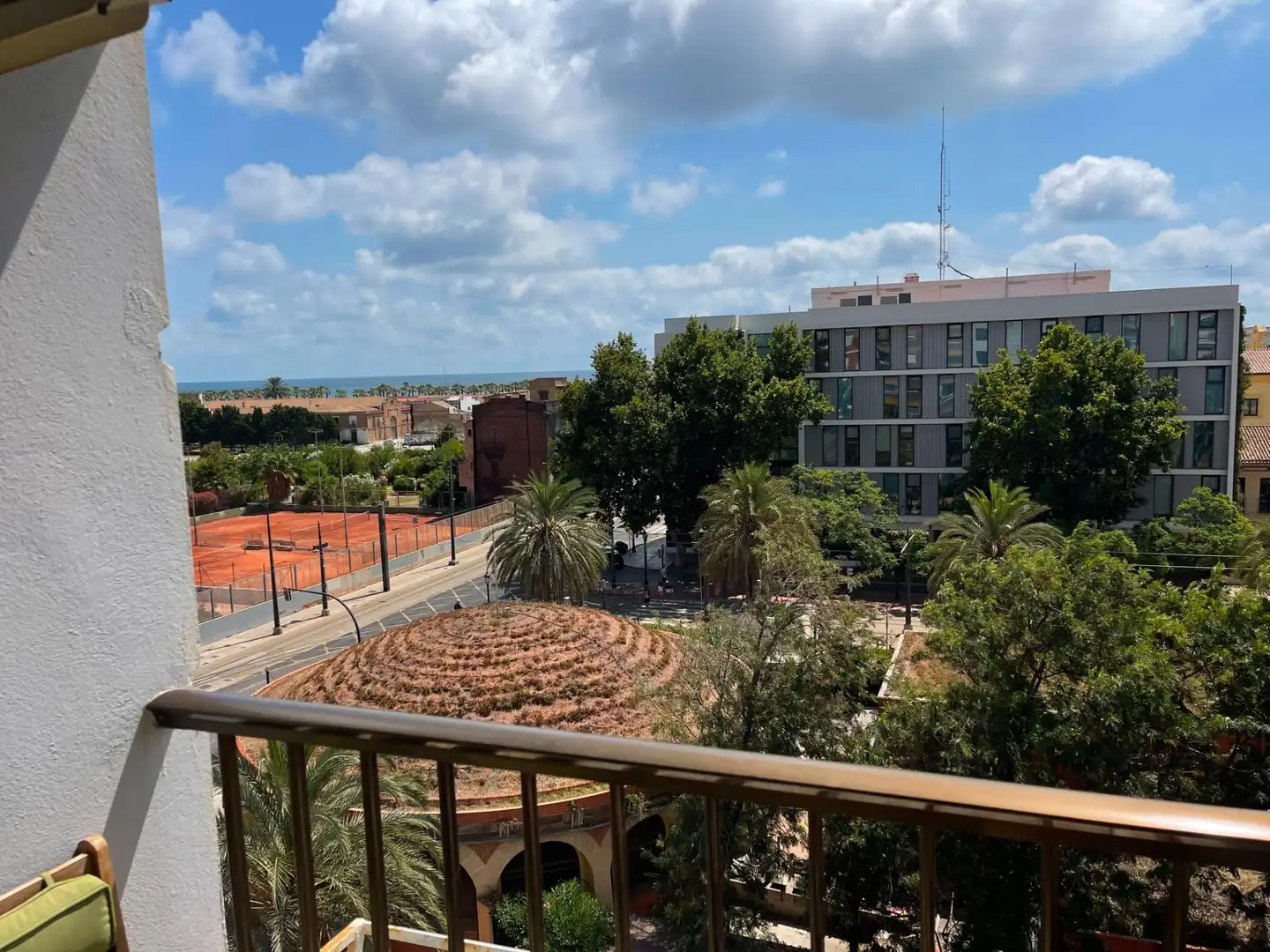 Exterior view of Duplexes for rent in Valencia  with Parquet flooring, Terrace and Furnished