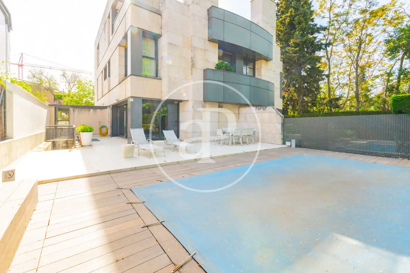Terraza de Casa adosada en venta en Madrid con Aire acondicionado, Calefacción y Jardín privado
