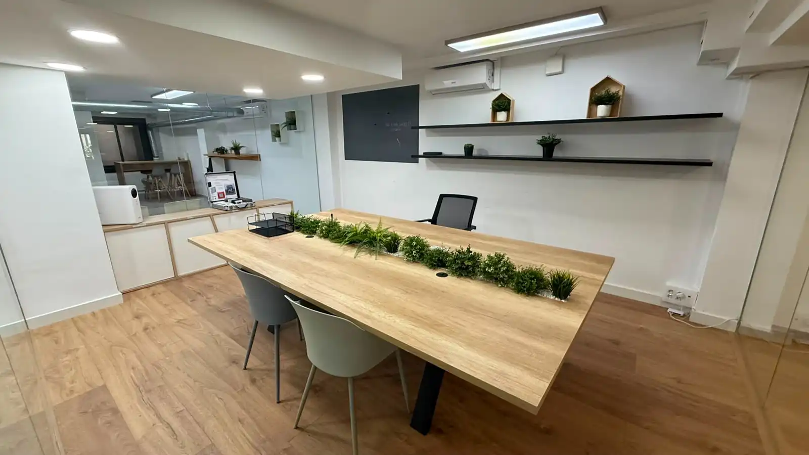 Business premises for transfer in Sant Andreu, imagen 4