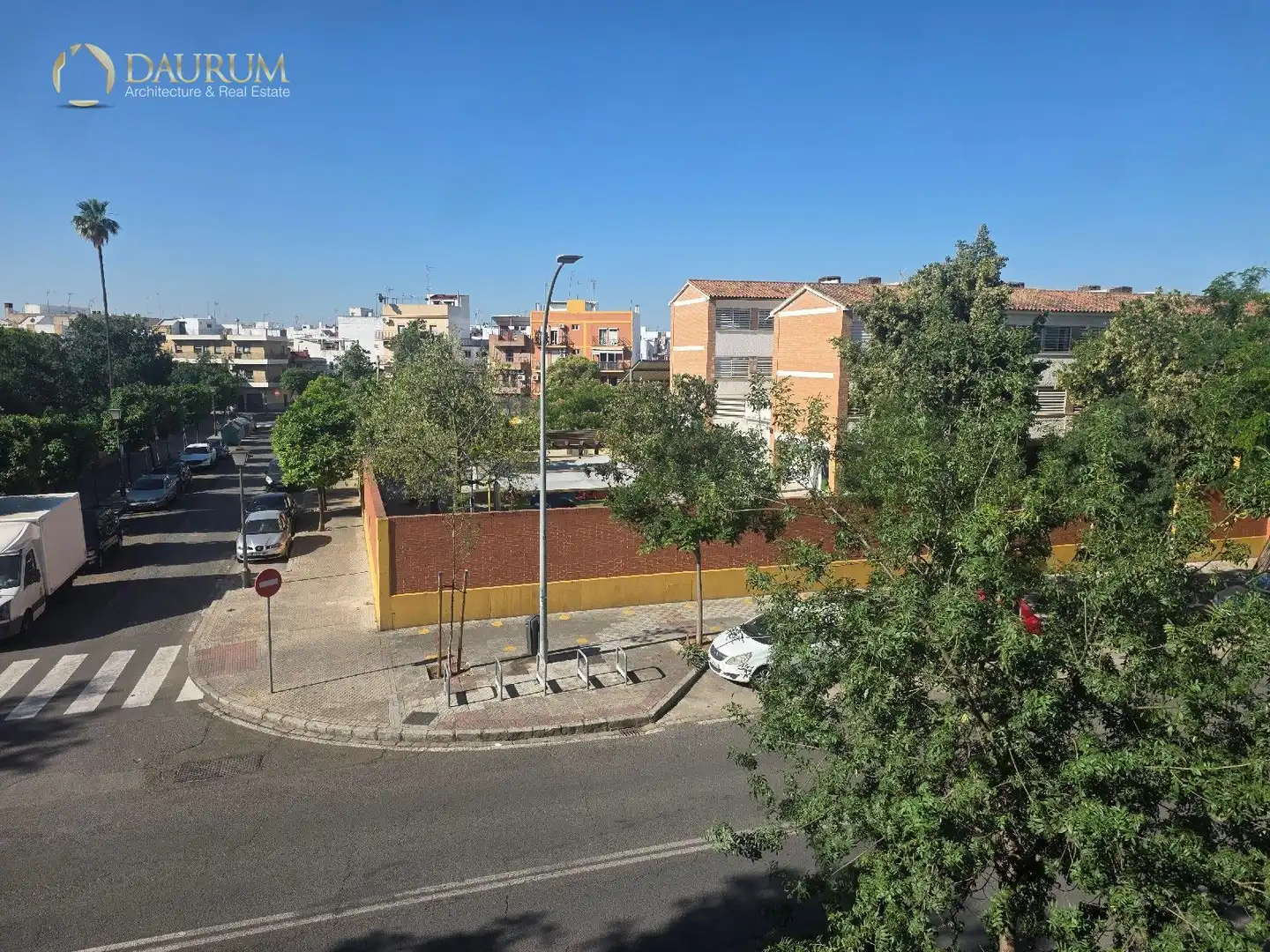 Exterior view of Flat for sale in Sevilla  with Heating
