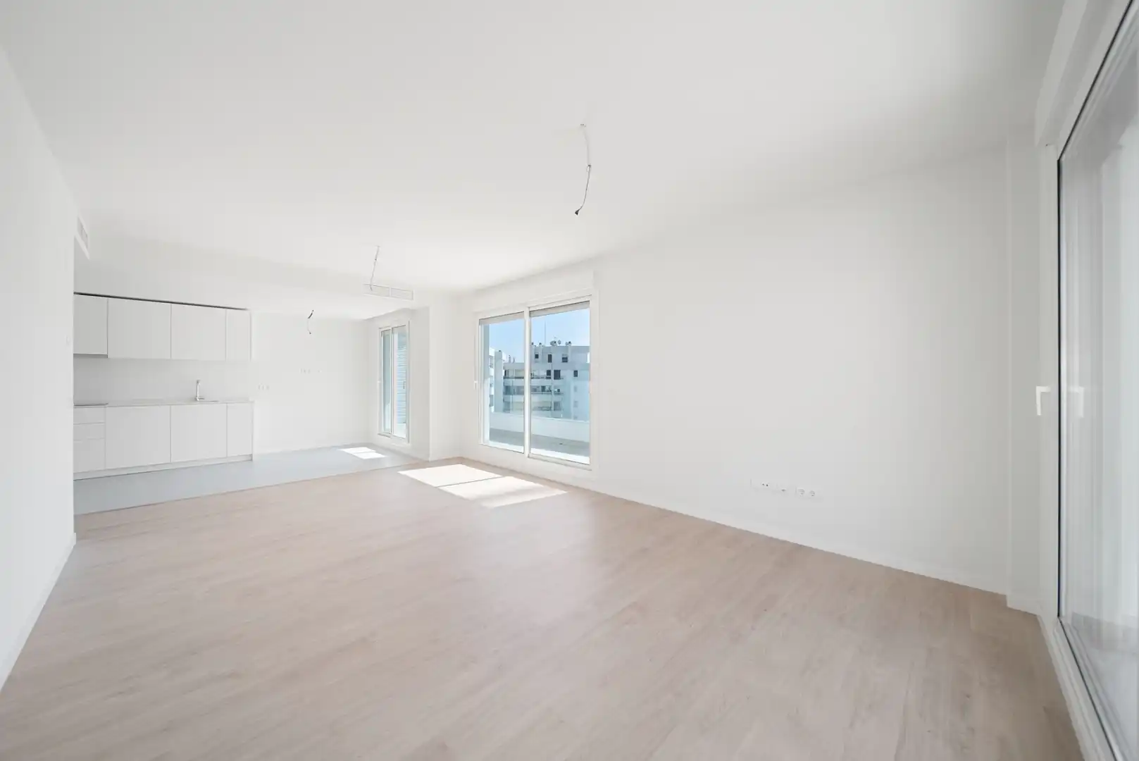 Sala de estar de Piso en venta en Marbella con Calefacción, Terraza y Trastero