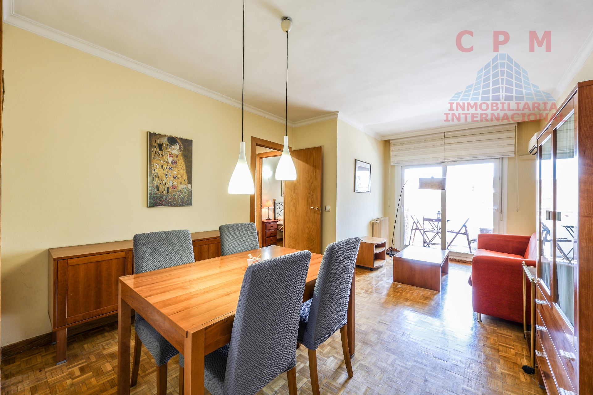 Dining room of Attic to rent in  Madrid Capital  with Air Conditioner, Heating and Parquet flooring