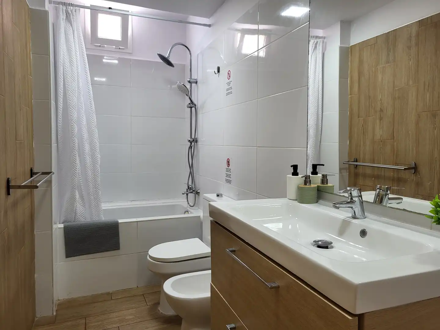 Bathroom of Apartments for sale in Puerto de la Cruz  with Air Conditioner, Terrace and Storage room
