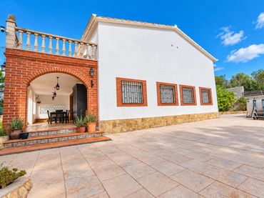 Casa con balcón en venta en CATALUNYA