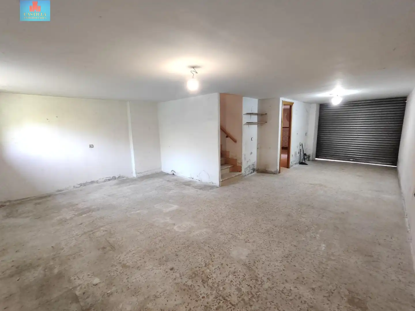 Casa adosada en venta en Ávila con Calefacción, Jardín privado y Trastero