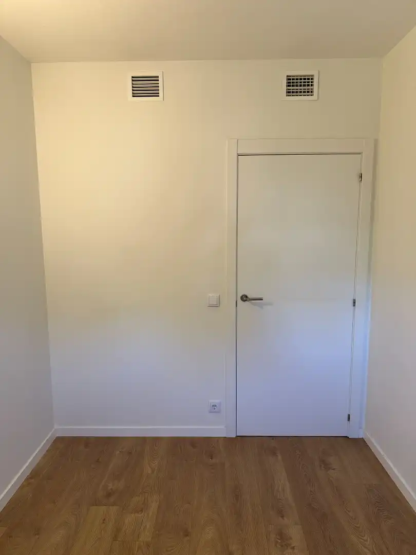 Flat for rent in L'Hospitalet de Llobregat  with Air Conditioner, Parquet flooring and Oven