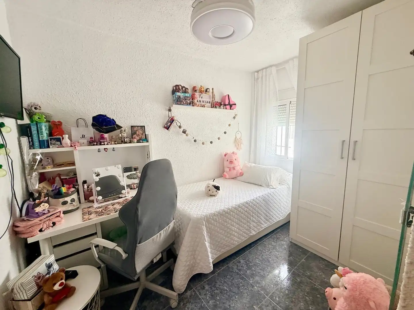 Dormitori de Pis en venda en Málaga amb Jardí privat, Moblat i Balcó