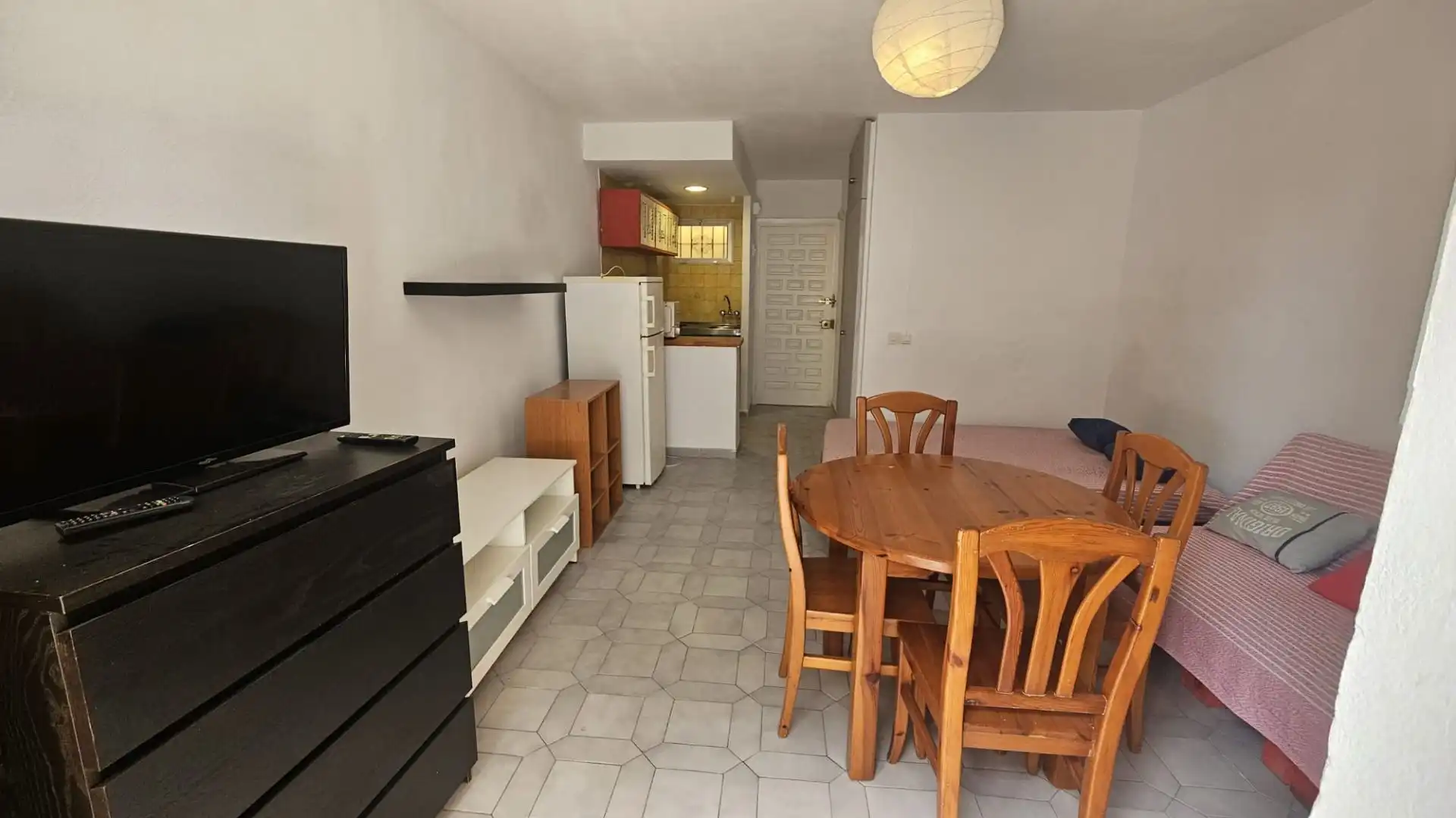 Habitación de Estudio en venta en Benalmádena con Terraza y Piscina comunitaria