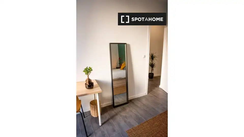 Habitación de Piso de alquiler en Madrid con Aire acondicionado, Calefacción y Amueblado