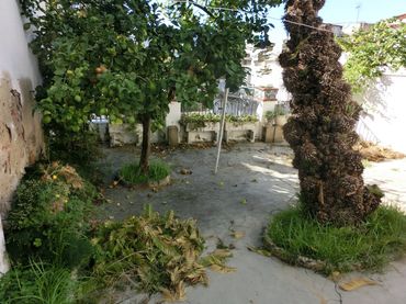 Casa amb balcó en venda a Canet de Mar