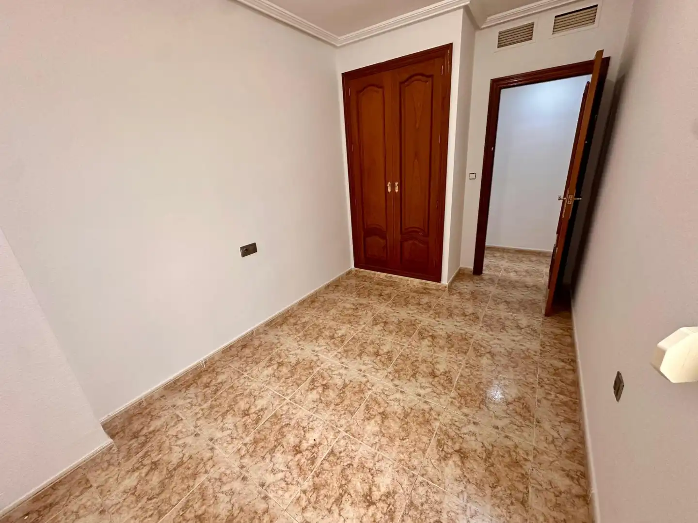 Apartamento en venta en Torrevieja con Aire acondicionado, Jardín privado y Amueblado