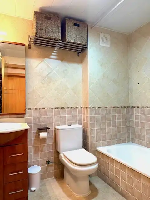 Baño de Piso en venta en El Pla del Penedès con Calefacción, Parquet y Terraza
