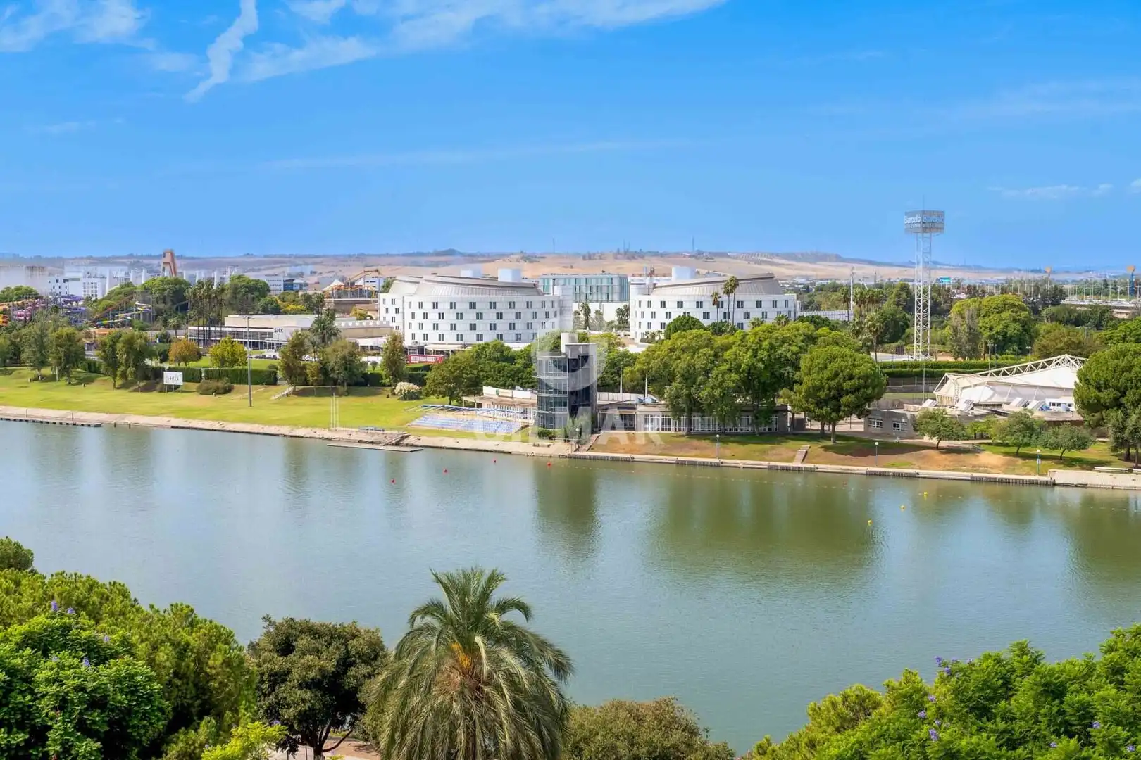 Exterior view of Flat for sale in Sevilla  with Heating, Private garden and Storage room