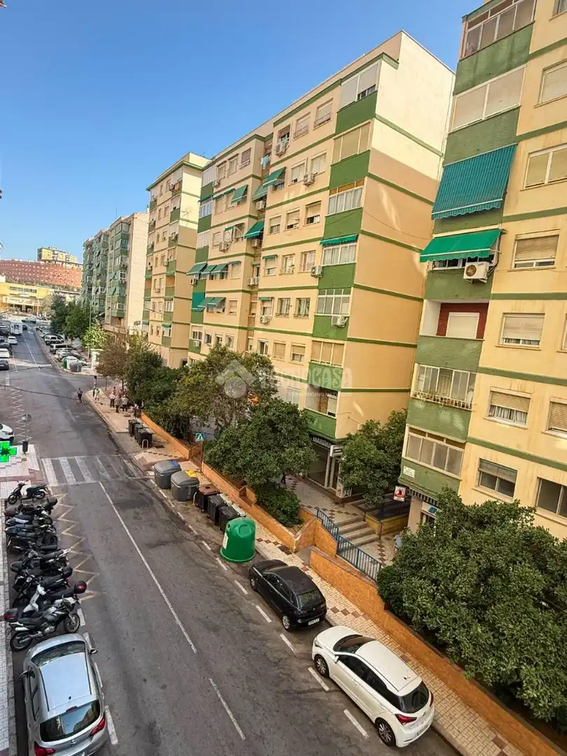 Vista exterior de Piso en venta en Málaga