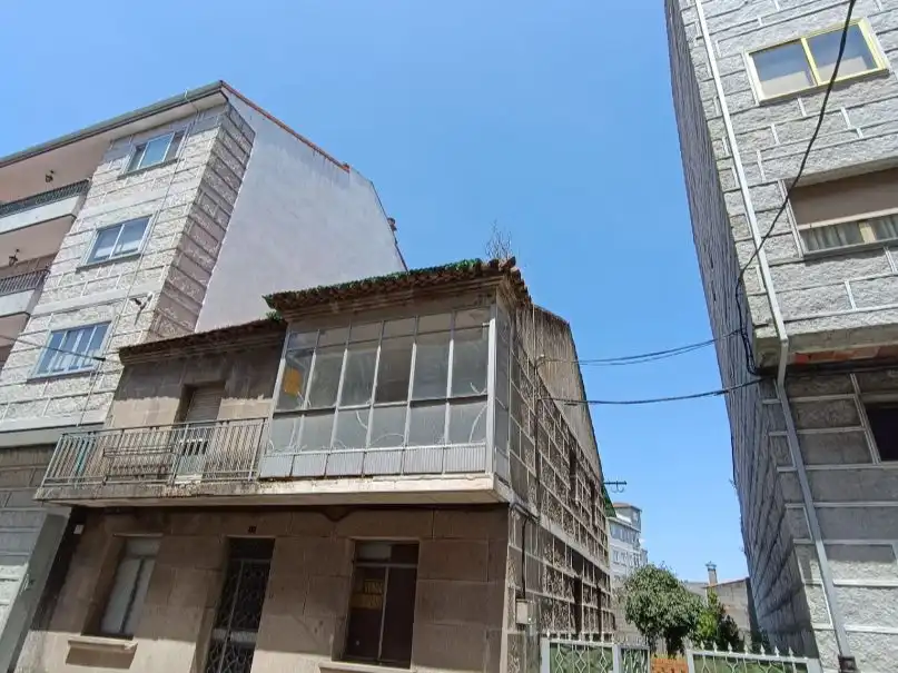 House with garden for sale in Marcelo Macías 27