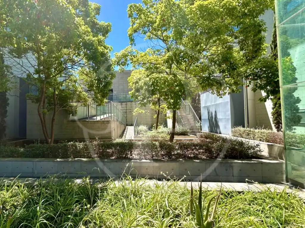 Außenansicht von Wohnung zum Verkauf in Xirivella mit Klimaanlage, Terrasse und Schwimmbad
