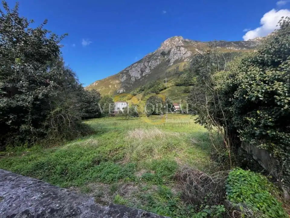 Wohnbaugrundstück zum Verkauf in Santianes del Agua, imagen 7