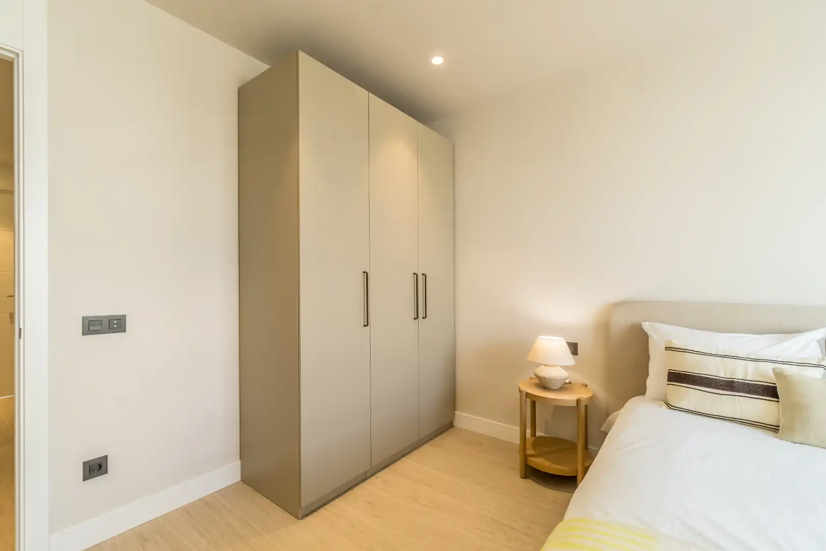 Habitación de Casa adosada de alquiler en Cambrils con Aire acondicionado, Calefacción y Jardín privado