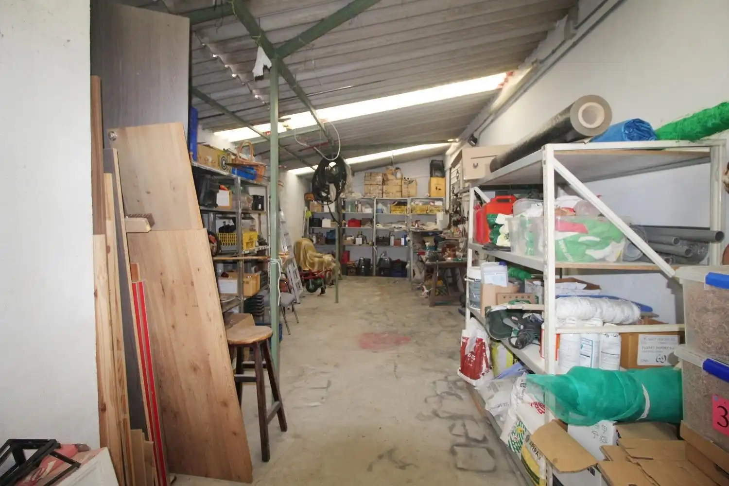 Industrial buildings for sale in Oropesa del Mar / Orpesa