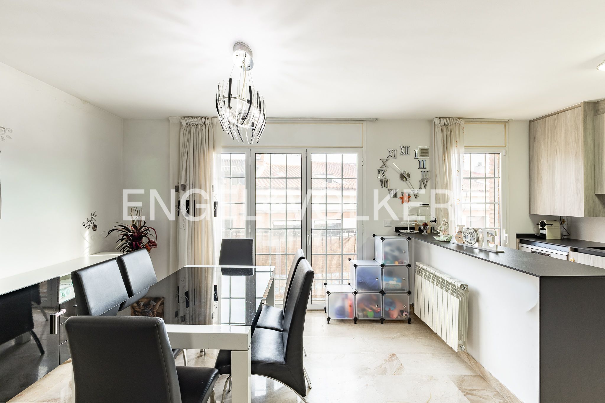 Dining room of Duplex for sale in Llinars del Vallès  with Heating, Parquet flooring and Terrace