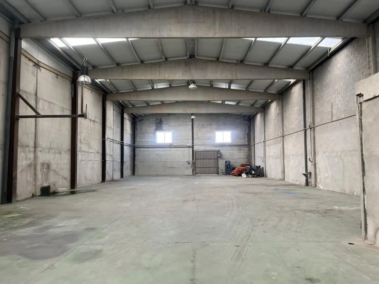 Nau industrial en venda en Riells i Viabrea