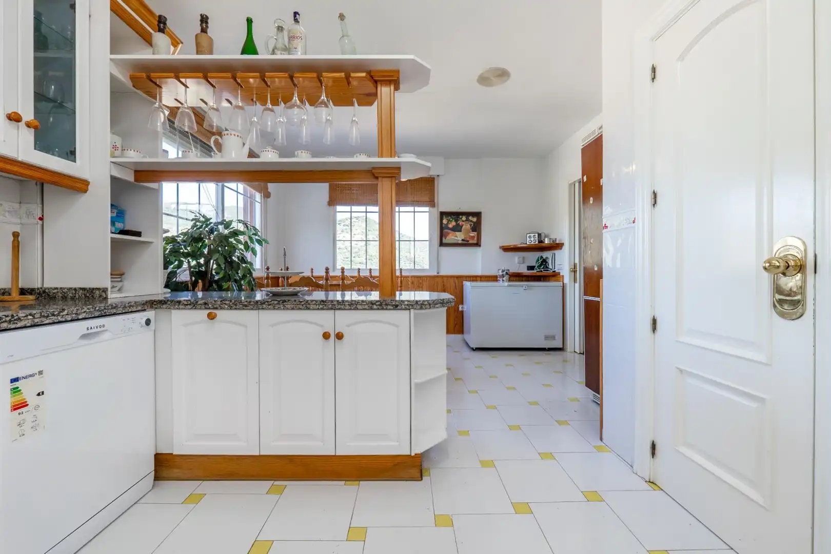 Cocina de Casa o chalet en venta en Valdepeñas de Jaén con Aire acondicionado, Calefacción y Jardín privado