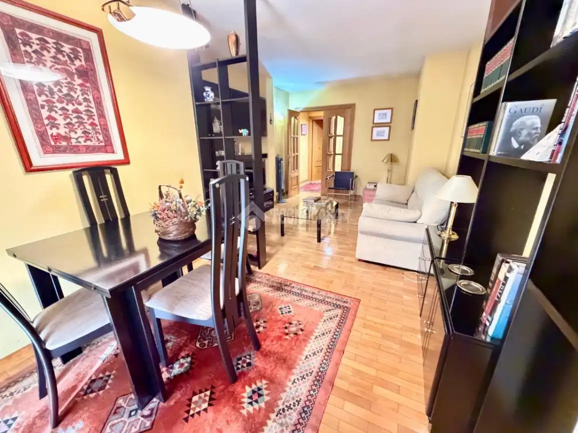 Living room of Flat for sale in León Capital   with Heating, Parquet flooring and Terrace