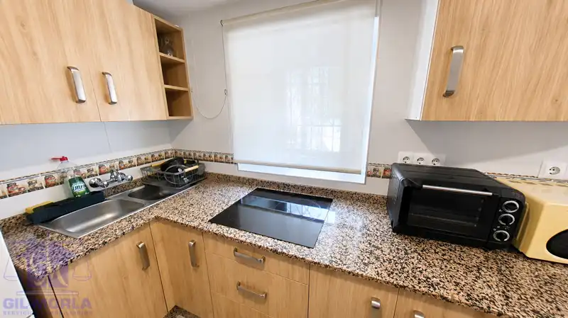 Cuina de Casa o xalet en venda en Vélez-Málaga amb Aire condicionat, Terrassa i Moblat