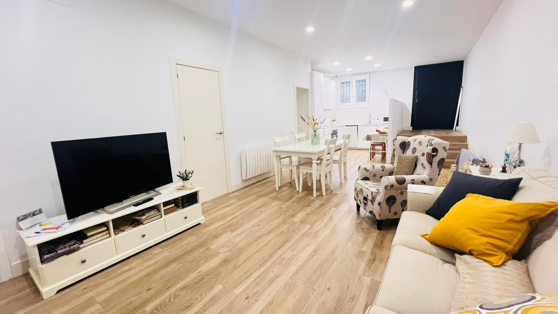 Sala de estar de Estudio en venta en Santa Coloma de Gramenet