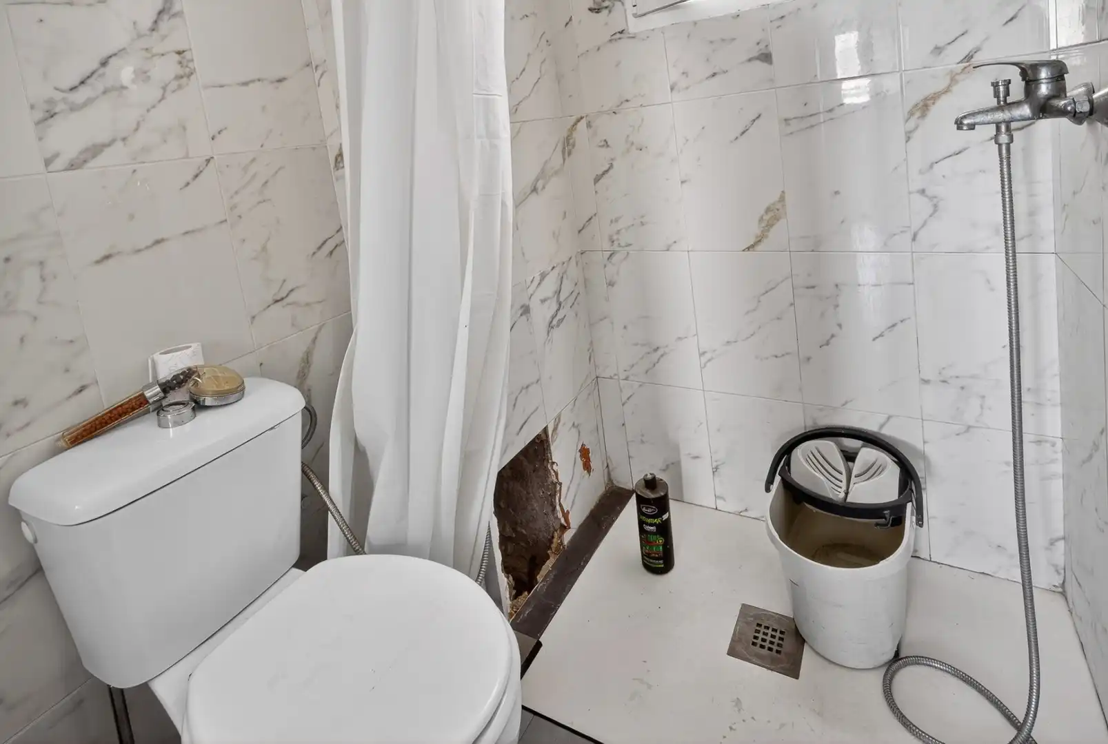 Badezimmer von Wohnung zum Verkauf in Alicante / Alacant mit Terrasse, Schwimmbad und Balkon