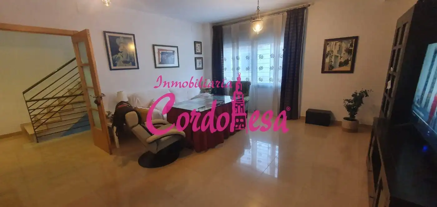 Exterior view of Single-family semi-detached for sale in Villafranca de Córdoba  with Air Conditioner and Terrace