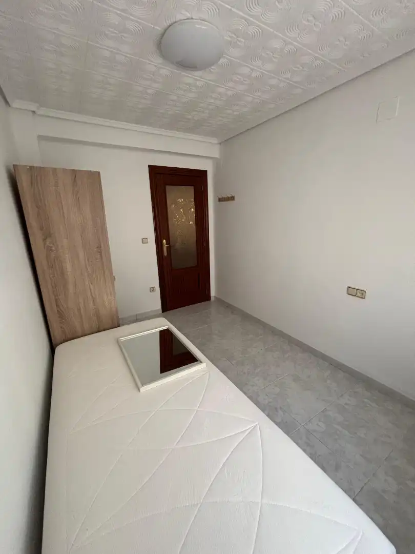 Apartamento de alquiler en Barrio de Benicalap