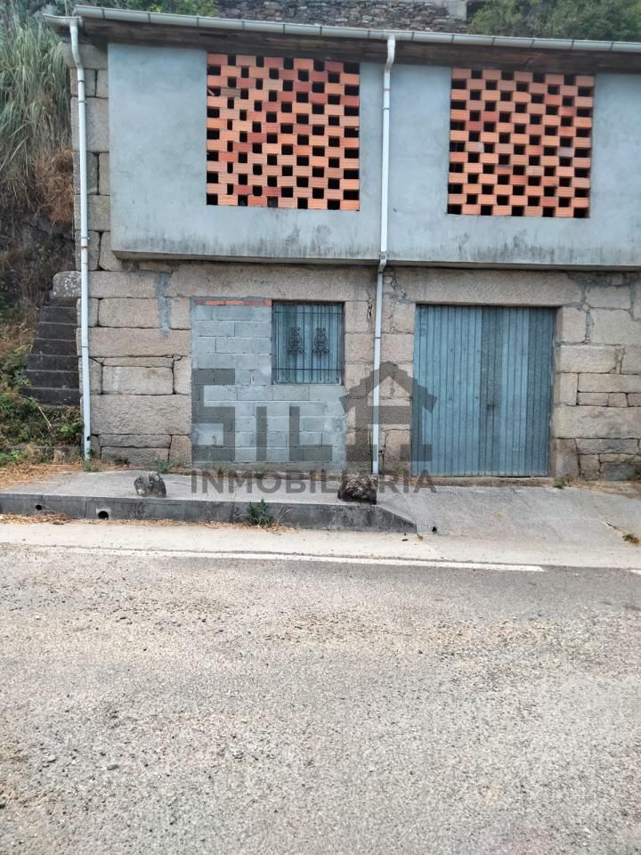 Exterior view of House or chalet for sale in Vilar de Barrio