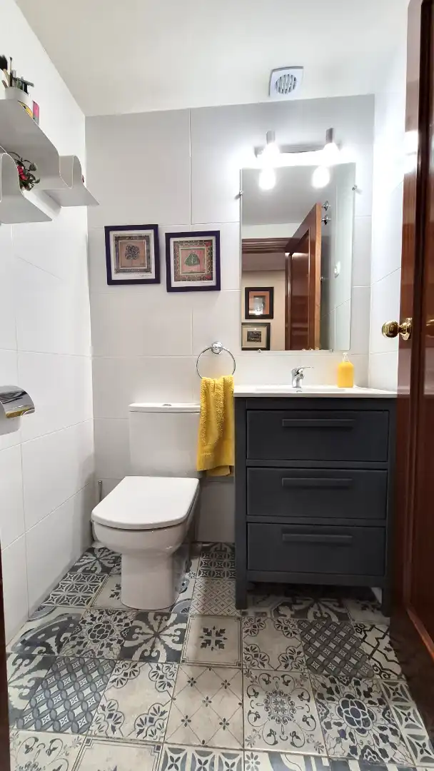 Bany de Casa o xalet en venda en Alcalá de Henares amb Aire condicionat, Calefacció i Parquet