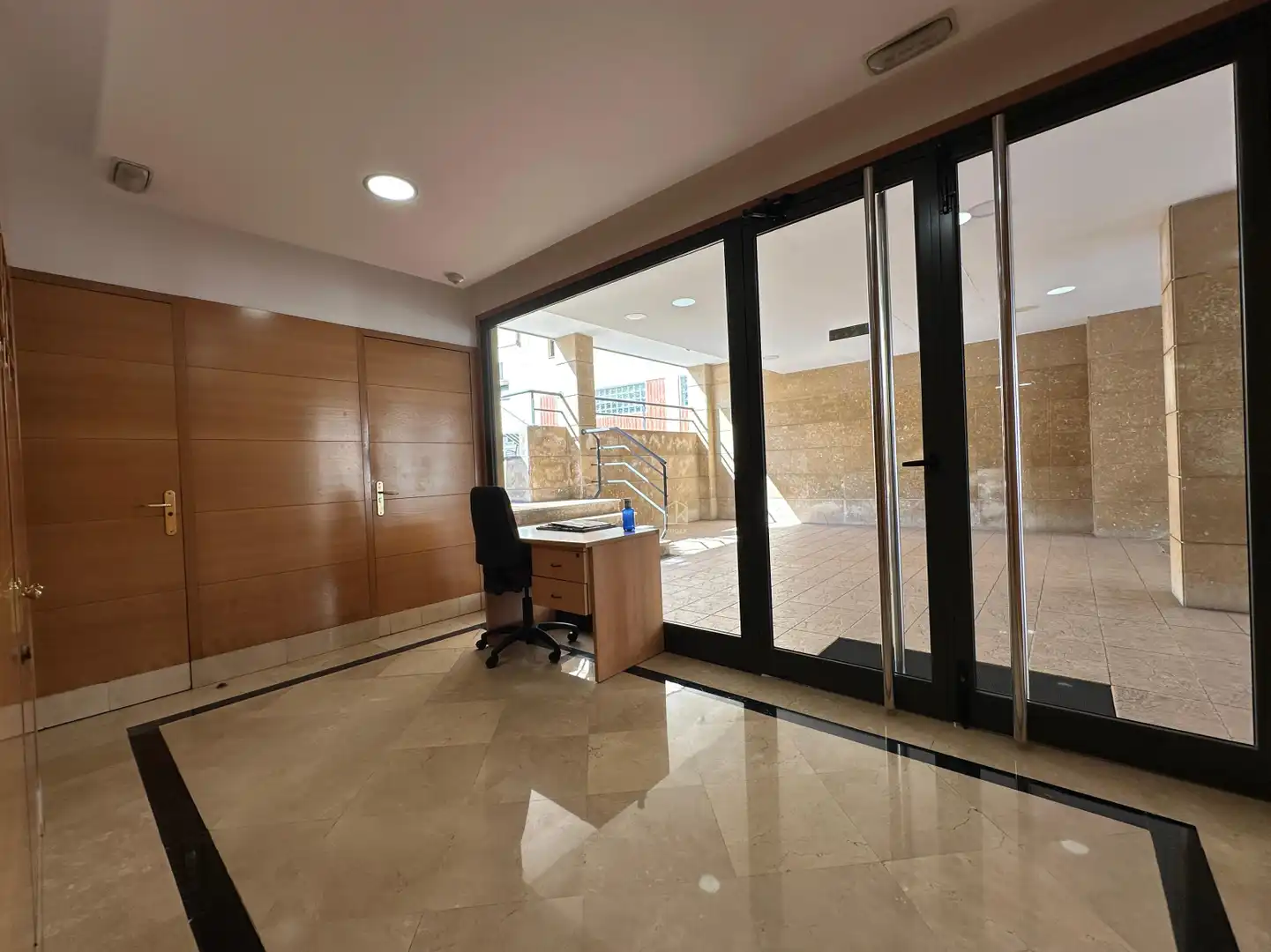 Flat for rent in Oviedo - Calle Tomás Crespo Frígilis, La Ería