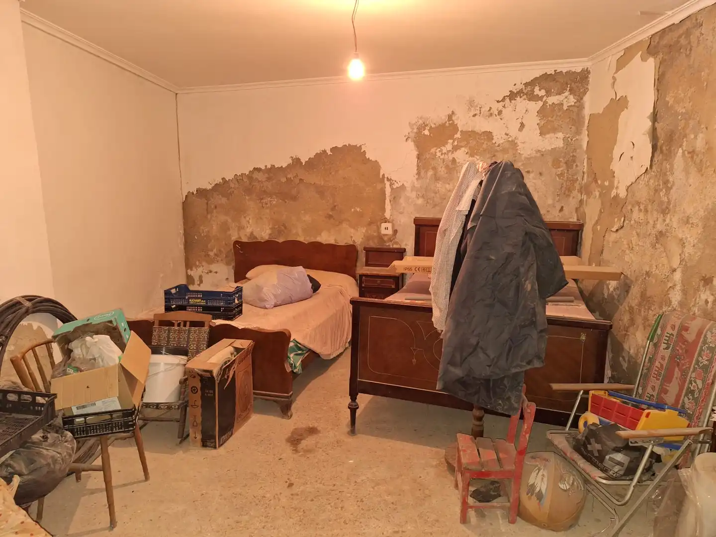 Dormitori de Casa o xalet en venda en Alicante / Alacant amb Jardí privat, Terrassa i Traster
