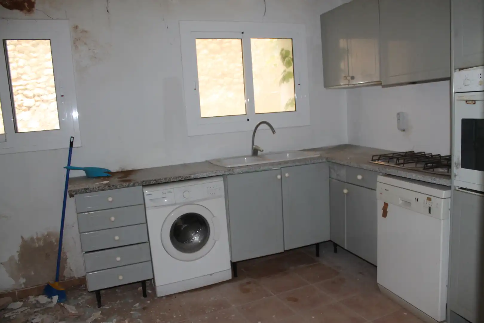 Cuina de Casa adosada en venda en Salomó amb Balcó i Alarma